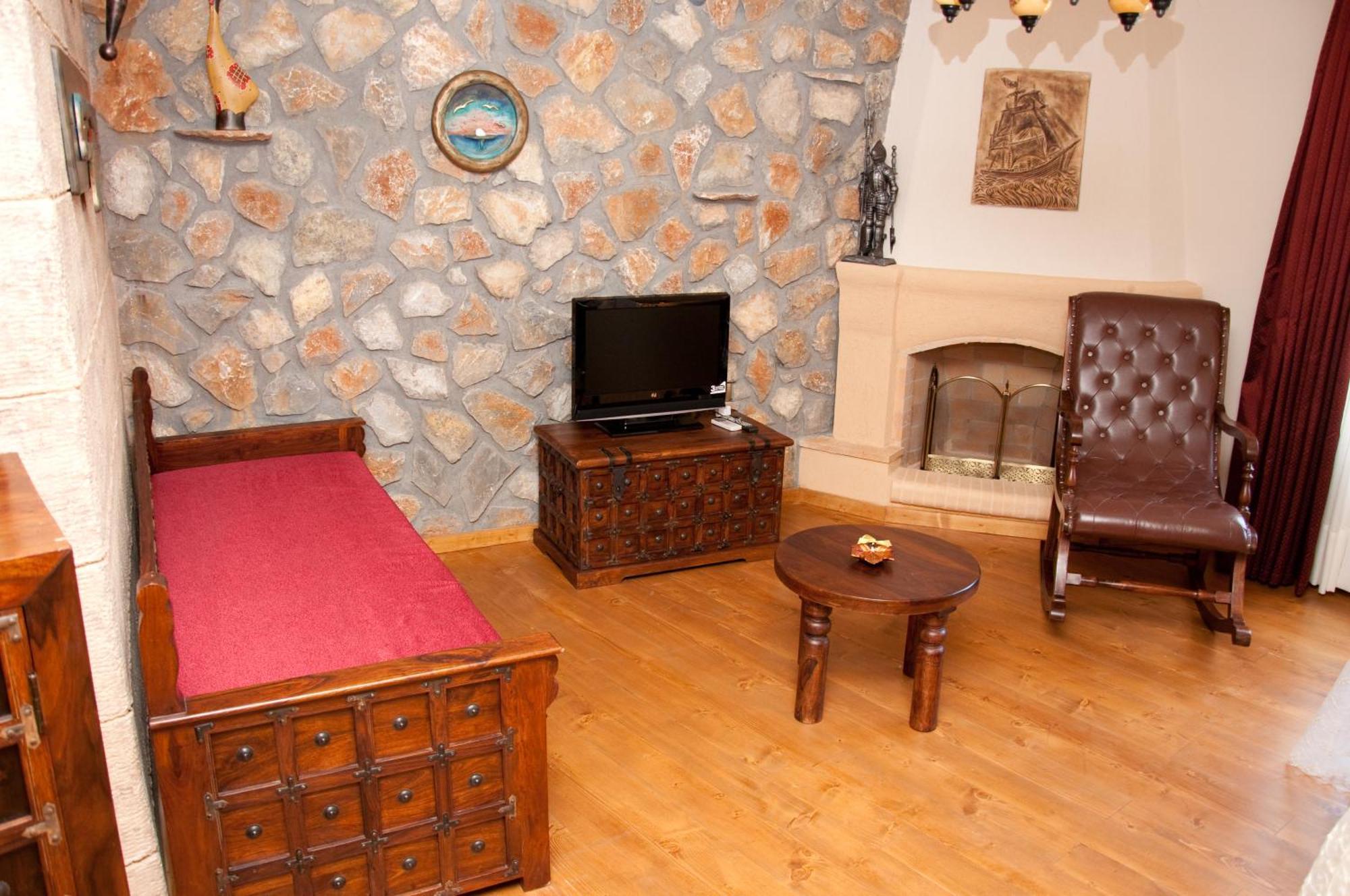 Castelo Boutique Hotel Panteli Extérieur photo